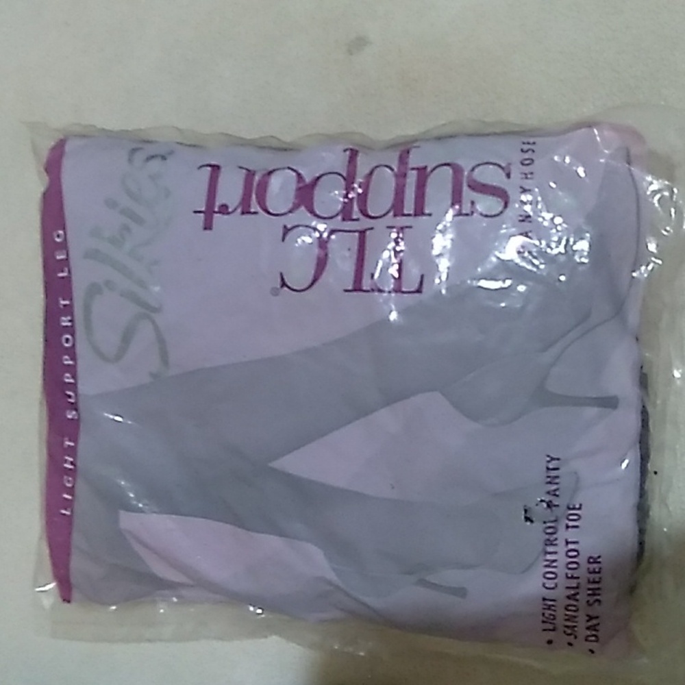 Silkies large(2) and x-large(3)panty hose (New) lg/ taupe and x-lg barely black - Picture 5 of 10